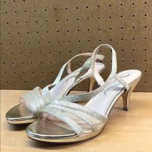Nina Gold Sparkly Sandal Heels Women’s sz 9